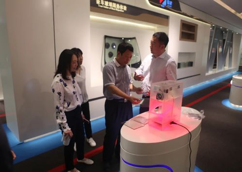 技術交流促發展，強強聯合譜新篇——中國建材檢驗認證集團領導蒞臨中凌工廠大連愛瑞德指導